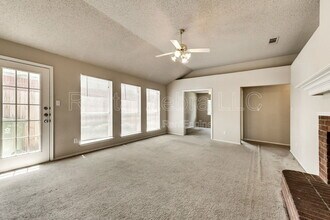 6010 Wall St in Arlington, TX - Building Photo - Building Photo