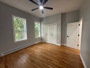 118 London St in Boston, MA - Building Photo - Building Photo
