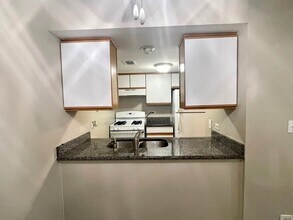 1970 Kenilworth Cir in Hoffman Estates, IL - Building Photo - Building Photo