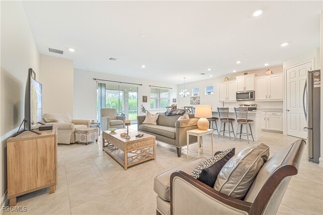 property at 2916 Royal Gardens Ave