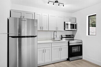 37 NW 59th St in Miami, FL - Building Photo - Building Photo