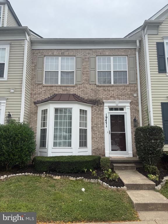 property at 19471 Rayfield Dr