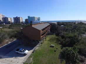 Island Dunes Resort in Orange Beach, AL - Building Photo - Building Photo