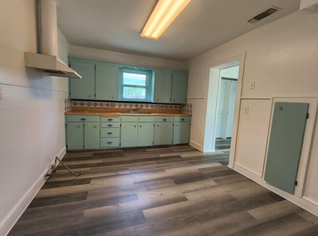 906 Wichita Ave in San Angelo, TX - Building Photo - Building Photo