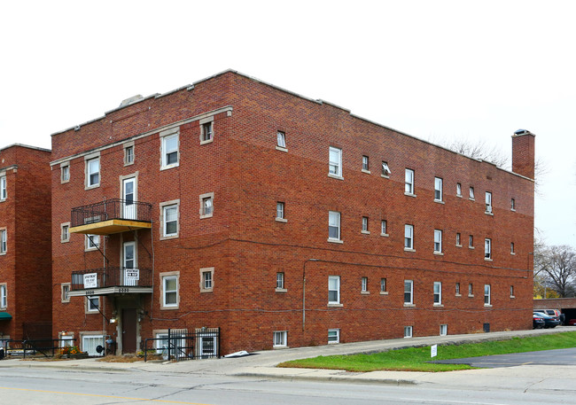 Lorraine Apartments