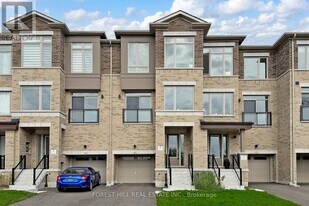 40 Tennant Cir in Vaughan, ON - Building Photo