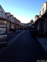 9456 Hendrix Ln in Los Angeles, CA - Building Photo