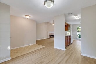 102 Silverton Rd in Pooler, GA - Building Photo - Building Photo
