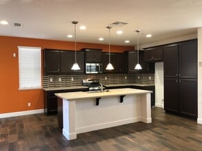 860 Blossom Rock Ln in Folsom, CA - Building Photo - Building Photo