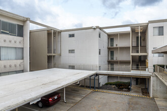 Sunset House Apartments in Spokane, WA - Building Photo - Building Photo