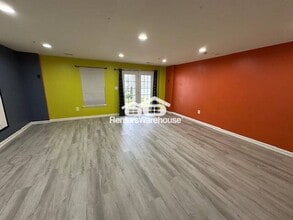 7414 Wild Honey Way in Elkridge, MD - Building Photo - Building Photo