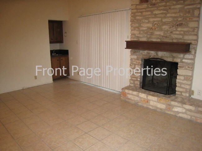 2804 Thrushwood Dr in Austin, TX - Building Photo - Building Photo