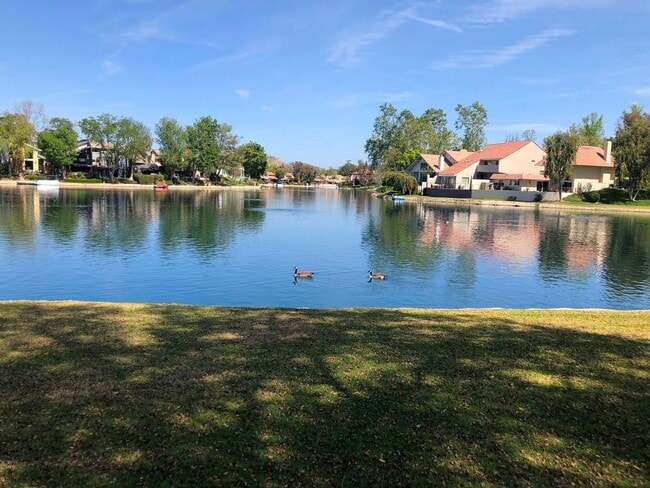 4708 Park Granada, Unit 189 in Calabasas, CA - Foto de edificio - Building Photo