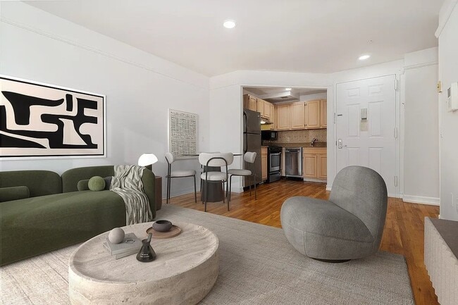 394 E 8th St, Unit 7C in New York, NY - Building Photo - Building Photo