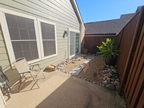 18163 WHISPERING GABLES Ln in Dallas, TX - Building Photo - Building Photo