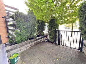 10788 Whalley Blvd in Surrey, BC - Building Photo - Building Photo