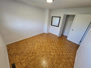 1015 Southwood Ave in Winnipeg, MB - Building Photo - Building Photo