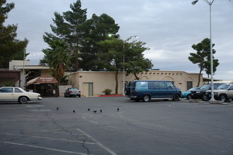 Rose Garden Apartments in North Las Vegas, NV - Building Photo - Building Photo