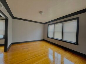 7300 S May St in Chicago, IL - Building Photo - Building Photo