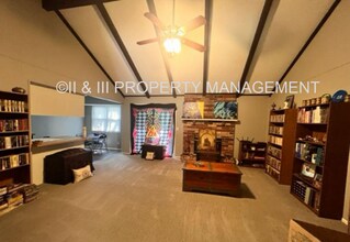 12742 S Edinburgh St in Olathe, KS - Building Photo - Building Photo