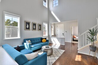 4398 Trailside Way in San Jose, CA - Building Photo - Building Photo