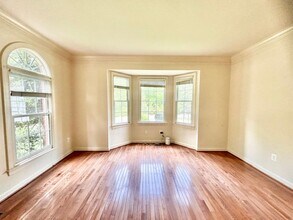 10503 Aubinoe Farm Dr in Bethesda, MD - Building Photo - Building Photo
