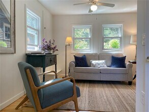 87 Wood Ln in South Kingstown, RI - Building Photo - Building Photo