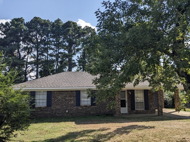 421 Thacker Loop in Oxford, MS - Building Photo - Building Photo
