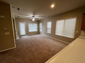 3516 Husch Way in Gold River, CA - Building Photo - Building Photo