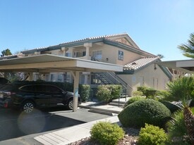 8410 Eldora Ave, Unit 2018 in Las Vegas, NV - Building Photo