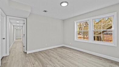 00 hidden for privacy in Holtsville, NY - Building Photo - Building Photo