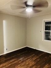 2633 Knox Ave, Unit 2633 in St. Albans, WV - Foto de edificio - Building Photo