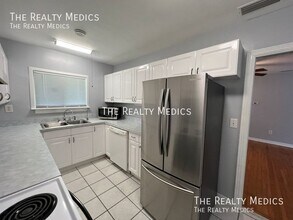 3725 E Fort King St in Ocala, FL - Building Photo - Building Photo