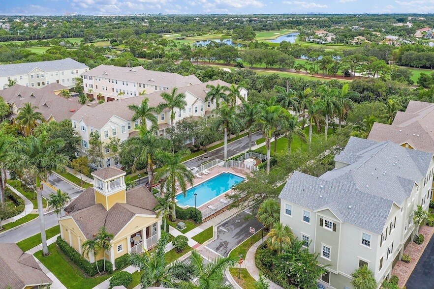 110 Sea Plum Dr, Unit 866D in Jupiter, FL - Building Photo