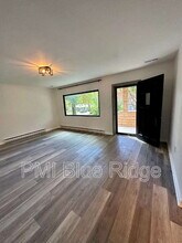 2028 Arlington Pl in Hendersonville, NC - Building Photo - Building Photo