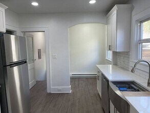 6541 SE 89th Ave in Portland, OR - Building Photo - Building Photo