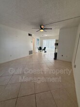 7035 Cedarhurst Dr in Ft. Myers, FL - Building Photo - Building Photo