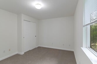 13018 SE 264th Pl in Kent, WA - Building Photo - Building Photo