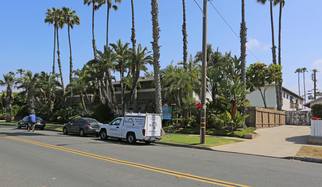 Mauna Loa Apartments in Oceanside, CA - Building Photo - Building Photo