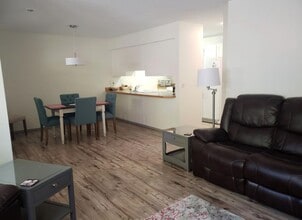 8352 N Village Dr in Hayden, ID - Building Photo - Building Photo