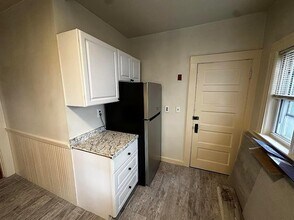 23 Ames St, Unit 1T in Somerville, MA - Foto de edificio - Building Photo