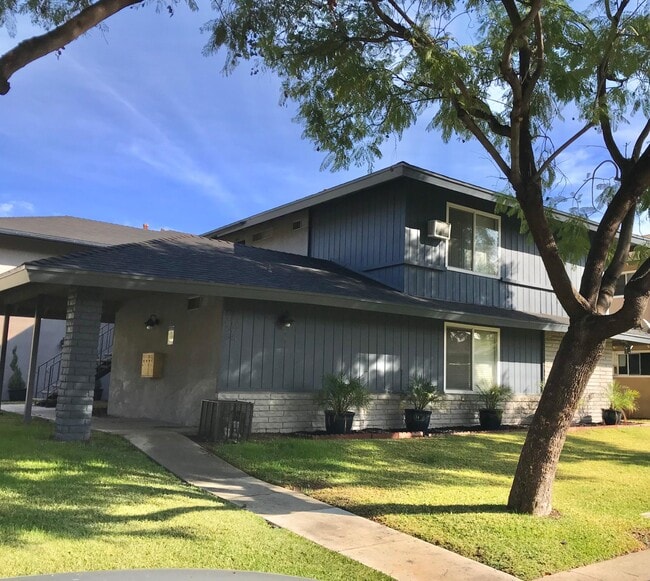 1945 Evergreen St, Unit 1945, Unit 1945