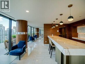 89 Nelson St. in Vancouver, BC - Building Photo - Building Photo