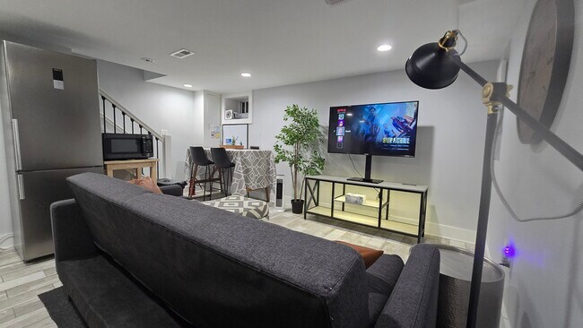 property at 1673 Montello Ave NE