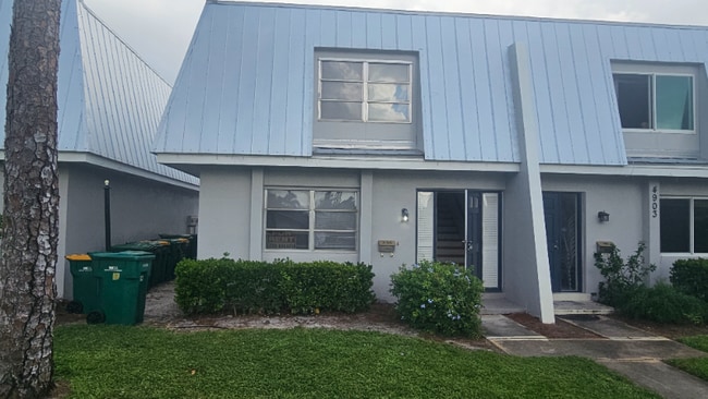 property at 4903 Catalina Dr