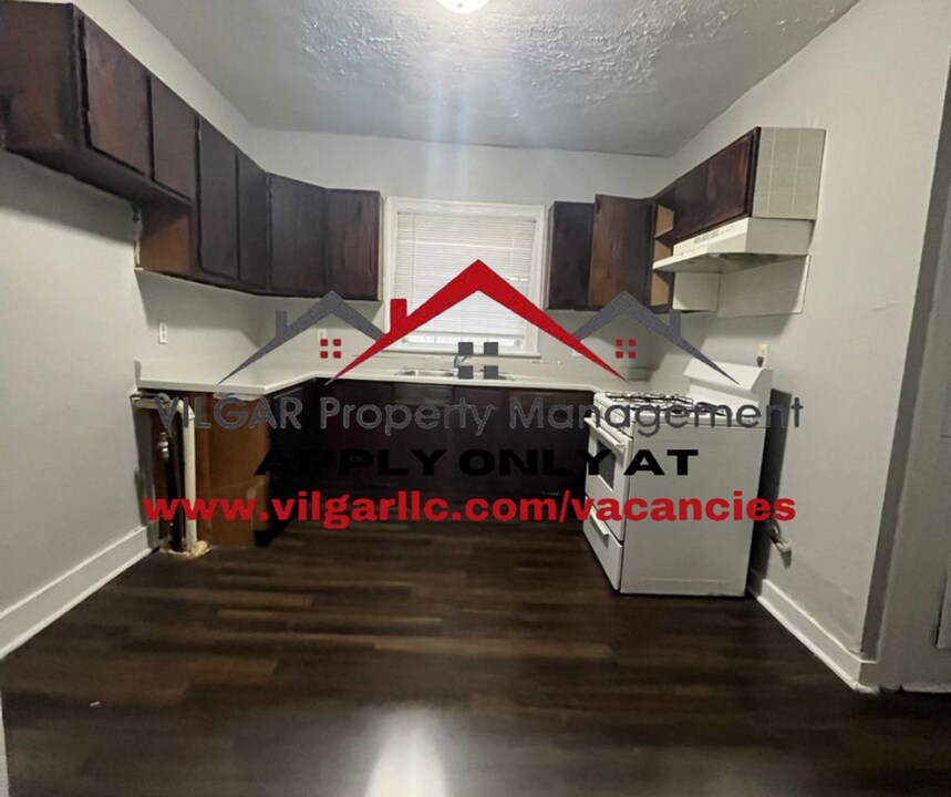 4321 Indianapolis Blvd, Unit 1st Floor in East Chicago, IN - Building Photo