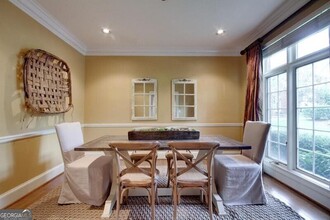 11 Paces W Dr NW in Atlanta, GA - Building Photo - Building Photo