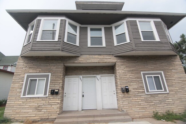3907-3909 7th Ave in Rock Island, IL - Building Photo - Building Photo