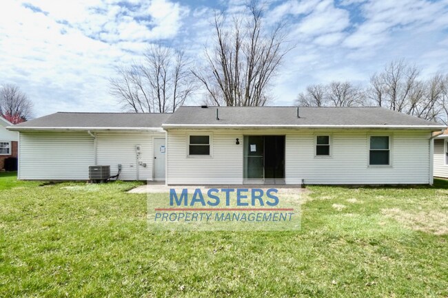 1425 White Ave in Fremont, OH - Building Photo - Building Photo