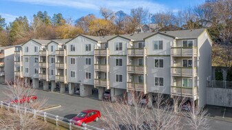 OUTLOOK in Pullman, WA - Building Photo